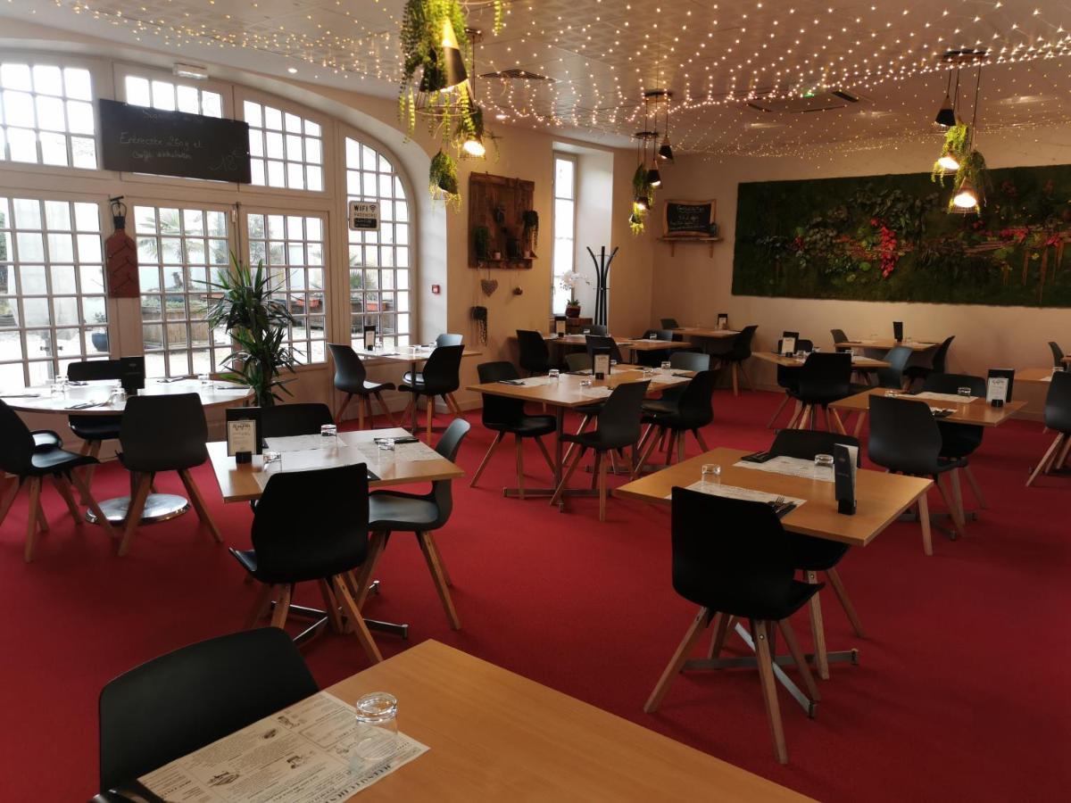 Hotel Restaurant Le Lion D'Or Gémozac Eksteriør bilde